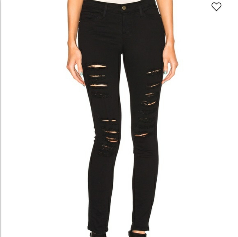 Frame le skinny de jeanne black distressed jeans